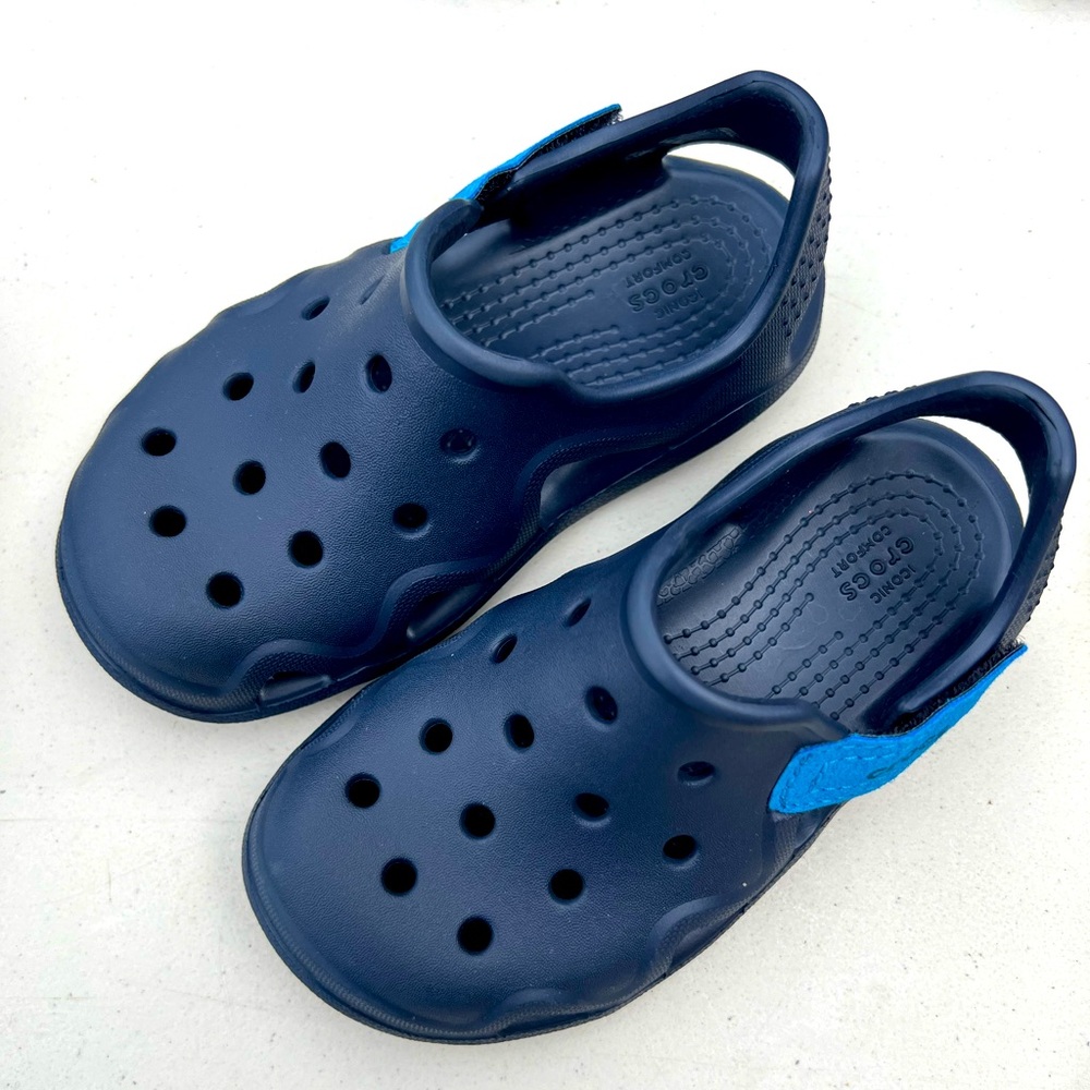 Crocs Swiftwater Wave Water Sandal size 9 Toddler like new Navy Blue